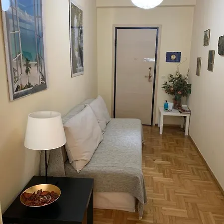 Renovated Cozy Near To Acropolis Апартаменты