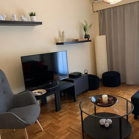 Renovated Cozy Near To Acropolis Афины