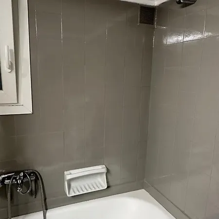 Апартаменты Renovated Cozy Near To Acropolis