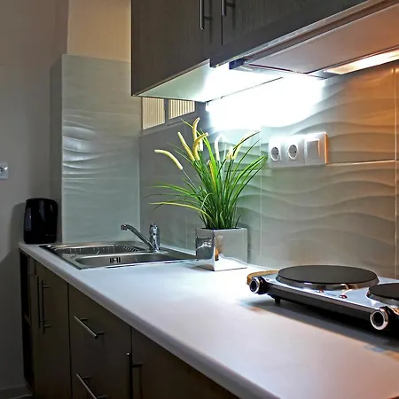 Renovated Cozy Near To Acropolis * Афины